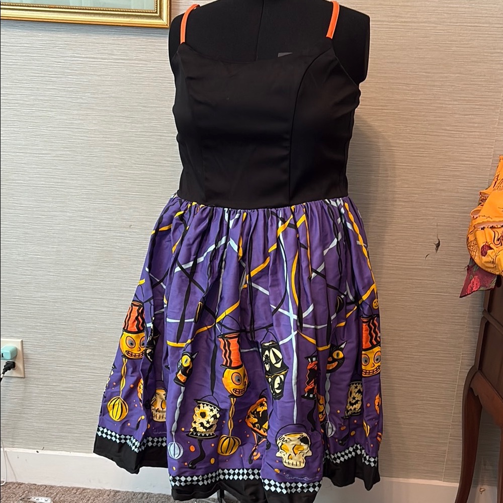 NWT PUG Jenny Dress in Halloween Lanterns print